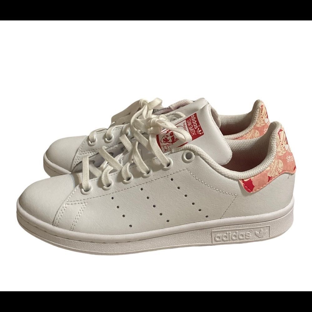 Stan smith j powered pink sz 4 big girls low top sneakers